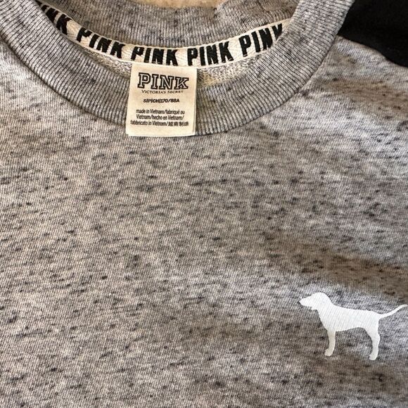 Gray and Black Women's Sweater - Picture 2 of 2